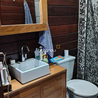 Casa com 200m², 3 quartos (sendo 1 suíte), 2 garagens, no bairro Campeche em Florianópolis