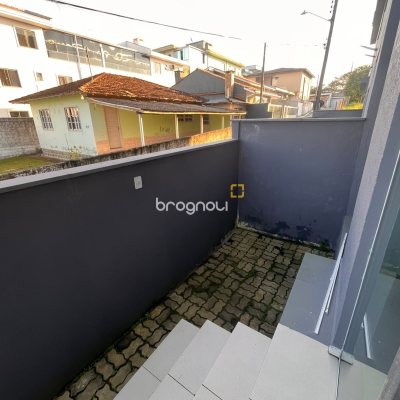 Apartamento com 82m², 2 quartos (sendo 1 suíte), 1 garagem, no bairro Ingleses em Florianópolis