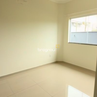 Apartamento com 93m², 2 quartos (sendo 1 suíte), 1 garagem, no bairro Ingleses em Florianópolis