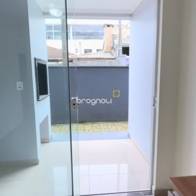 Apartamento com 93m², 2 quartos (sendo 1 suíte), 1 garagem, no bairro Ingleses em Florianópolis