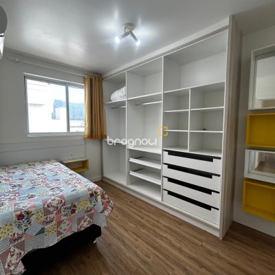 Cobertura com 178m², 3 quartos (sendo 2 suítes), 2 garagens, no bairro Ingleses em Florianópolis