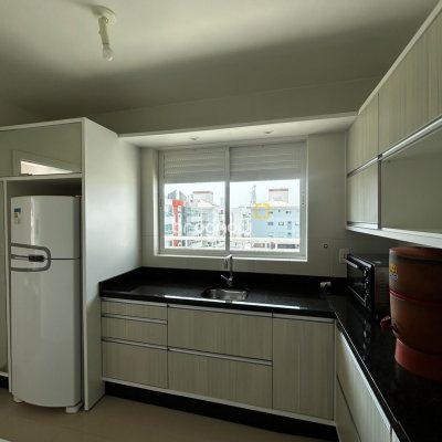 Cobertura com 178m², 3 quartos (sendo 2 suítes), 2 garagens, no bairro Ingleses em Florianópolis