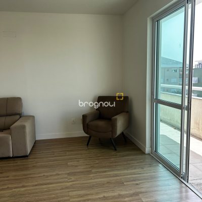 Cobertura com 178m², 3 quartos (sendo 2 suítes), 2 garagens, no bairro Ingleses em Florianópolis
