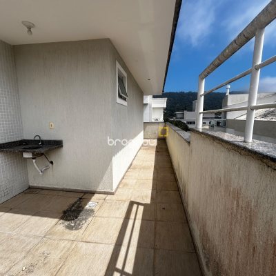 Cobertura com 178m², 3 quartos (sendo 2 suítes), 2 garagens, no bairro Ingleses em Florianópolis