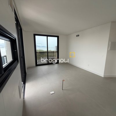 Apartamento com 47m², 1 quarto, 1 garagem, no bairro Coqueiros em Florianópolis