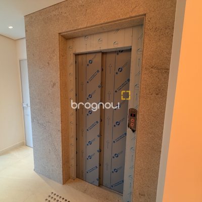 Apartamento com 47m², 1 quarto, 1 garagem, no bairro Coqueiros em Florianópolis
