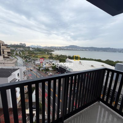 Apartamento com 47m², 1 quarto, 1 garagem, no bairro Coqueiros em Florianópolis