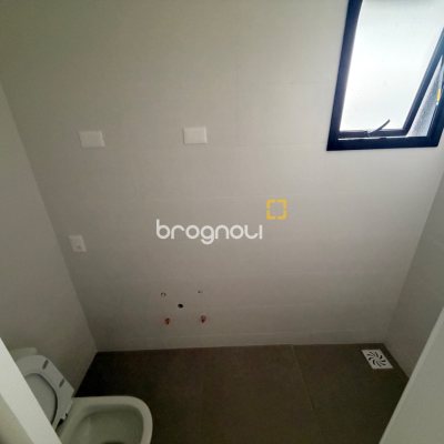 Apartamento com 47m², 1 quarto, 1 garagem, no bairro Coqueiros em Florianópolis