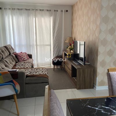 Apartamento com 88m², 3 quartos (sendo 1 suíte), 2 garagens, no bairro Itacorubi em Florianópolis
