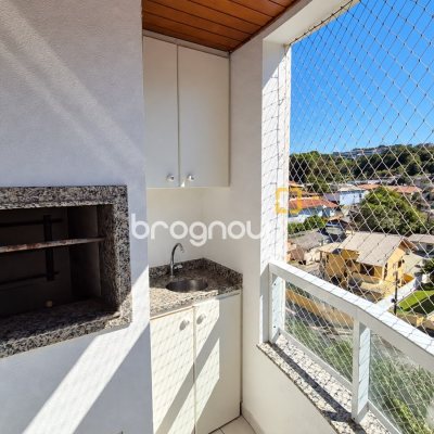 Apartamento com 84m², 3 quartos (sendo 1 suíte), 1 garagem, no bairro Itacorubi em Florianópolis
