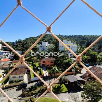 Apartamento com 84m², 3 quartos (sendo 1 suíte), 1 garagem, no bairro Itacorubi em Florianópolis