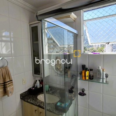 Apartamento com 84m², 3 quartos (sendo 1 suíte), 1 garagem, no bairro Itacorubi em Florianópolis