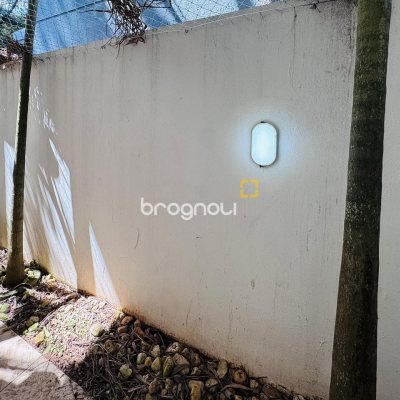 Casa com 119m², 3 quartos (sendo 1 suíte), 1 garagem, no bairro Campeche em Florianópolis