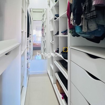 Casa com 119m², 3 quartos (sendo 1 suíte), 1 garagem, no bairro Campeche em Florianópolis