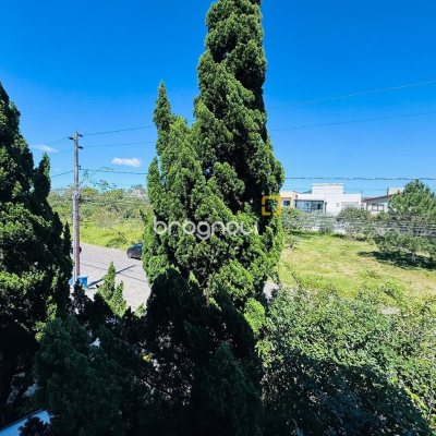 Casa com 119m², 3 quartos (sendo 1 suíte), 1 garagem, no bairro Campeche em Florianópolis