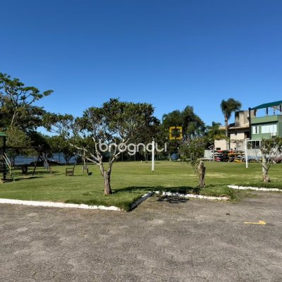 Apartamento com 58m², 1 quarto, 1 garagem, no bairro Lagoa da Conceição em Florianópolis