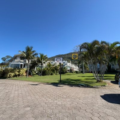Apartamento com 58m², 1 quarto, 1 garagem, no bairro Lagoa da Conceição em Florianópolis