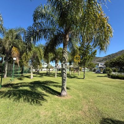Apartamento com 58m², 1 quarto, 1 garagem, no bairro Lagoa da Conceição em Florianópolis