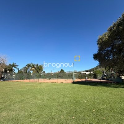 Apartamento com 58m², 1 quarto, 1 garagem, no bairro Lagoa da Conceição em Florianópolis