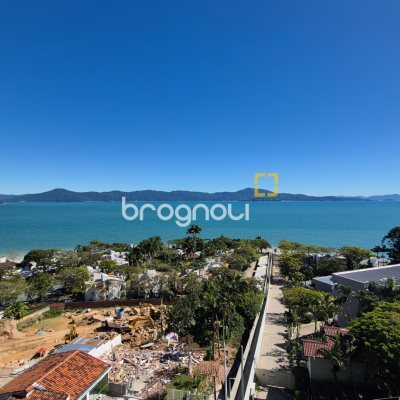 Apartamento com 280m², 3 quartos (sendo 3 suítes), 4 garagens, no bairro Canasvieiras em Florianópolis