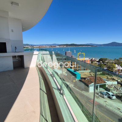 Apartamento com 280m², 3 quartos (sendo 3 suítes), 4 garagens, no bairro Canasvieiras em Florianópolis