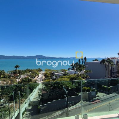 Apartamento com 280m², 3 quartos (sendo 3 suítes), 4 garagens, no bairro Canasvieiras em Florianópolis