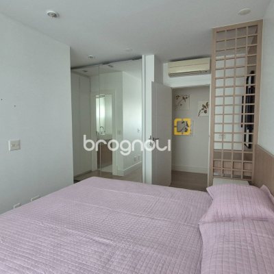 Apartamento com 280m², 3 quartos (sendo 3 suítes), 4 garagens, no bairro Canasvieiras em Florianópolis