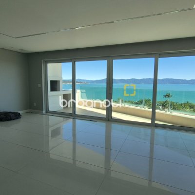 Apartamento com 280m², 3 quartos (sendo 3 suítes), 4 garagens, no bairro Canasvieiras em Florianópolis