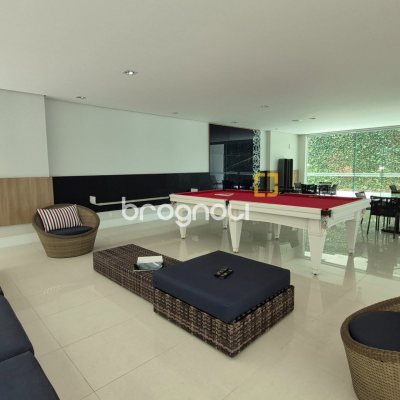 Apartamento com 280m², 3 quartos (sendo 3 suítes), 4 garagens, no bairro Canasvieiras em Florianópolis