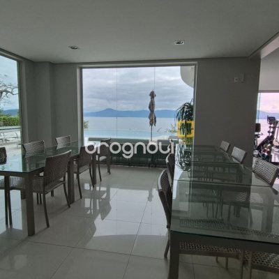 Apartamento com 280m², 3 quartos (sendo 3 suítes), 4 garagens, no bairro Canasvieiras em Florianópolis