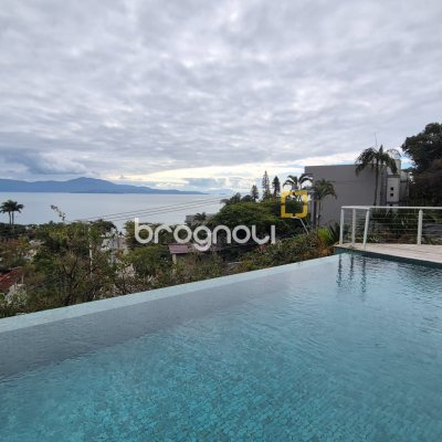 Apartamento com 280m², 3 quartos (sendo 3 suítes), 4 garagens, no bairro Canasvieiras em Florianópolis