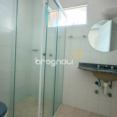Cobertura com 172m², 3 quartos (sendo 2 suítes), 2 garagens, no bairro Campeche em Florianópolis