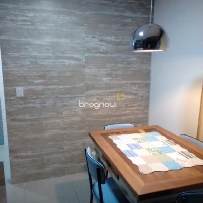 Casa com 117m², 3 quartos (sendo 1 suíte), 2 garagens, no bairro Ingleses em Florianópolis