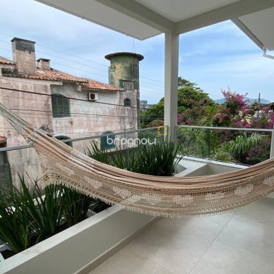 Casa com 130m², 3 quartos (sendo 2 suítes), 1 garagem, no bairro Ingleses em Florianópolis