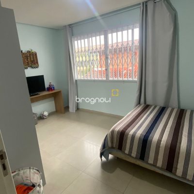 Casa com 130m², 3 quartos (sendo 2 suítes), 1 garagem, no bairro Ingleses em Florianópolis