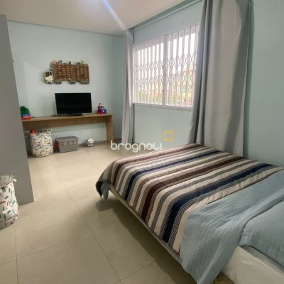Casa com 130m², 3 quartos (sendo 2 suítes), 1 garagem, no bairro Ingleses em Florianópolis