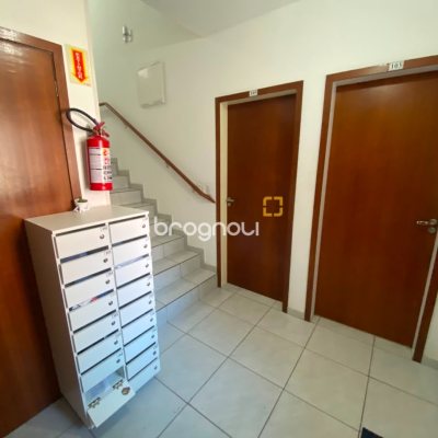 Apartamento com 52m², 2 quartos, 1 garagem, no bairro Aririú em Palhoça
