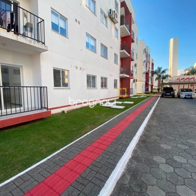 Apartamento com 52m², 2 quartos, 1 garagem, no bairro Aririú em Palhoça