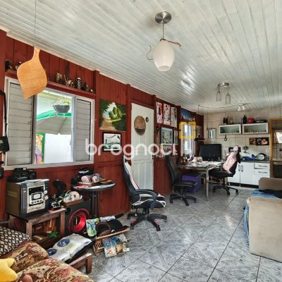 Terreno com 228m², no bairro Carvoeira em Florianópolis