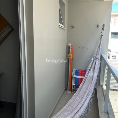 Apartamento com 69m², 2 quartos (sendo 1 suíte), 2 garagens, no bairro Ingleses em Florianópolis