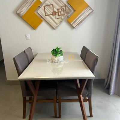 Apartamento com 69m², 2 quartos (sendo 1 suíte), 2 garagens, no bairro Ingleses em Florianópolis
