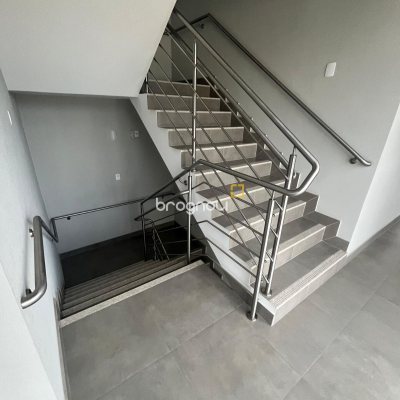 Apartamento com 69m², 2 quartos (sendo 1 suíte), 2 garagens, no bairro Ingleses em Florianópolis
