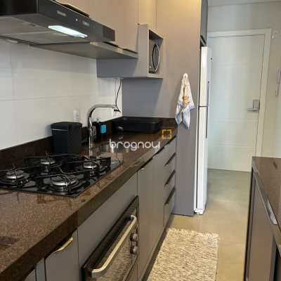 Apartamento com 69m², 2 quartos (sendo 1 suíte), 2 garagens, no bairro Ingleses em Florianópolis