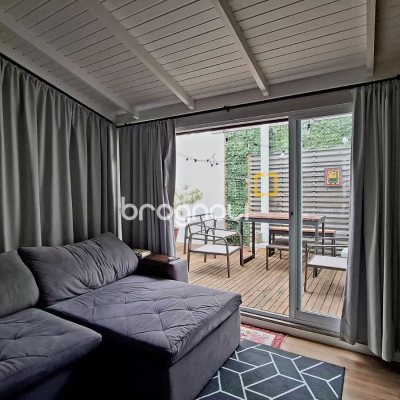Casa com 245m², 3 quartos (sendo 1 suíte), 2 garagens, no bairro Estreito em Florianópolis