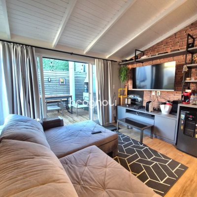 Casa com 245m², 3 quartos (sendo 1 suíte), 2 garagens, no bairro Estreito em Florianópolis