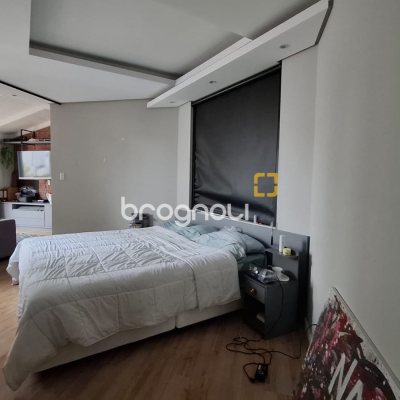 Casa com 245m², 3 quartos (sendo 1 suíte), 2 garagens, no bairro Estreito em Florianópolis