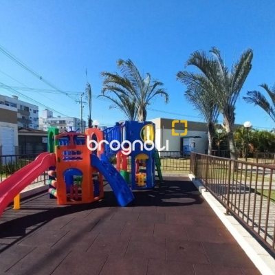 Apartamento com 47m², 2 quartos, 1 garagem, no bairro Forquilhas em São José
