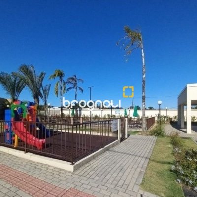 Apartamento com 47m², 2 quartos, 1 garagem, no bairro Forquilhas em São José