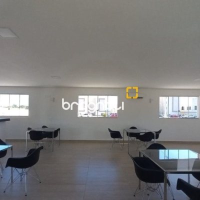 Apartamento com 47m², 2 quartos, 1 garagem, no bairro Forquilhas em São José