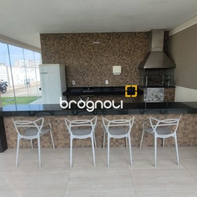 Apartamento com 47m², 2 quartos, 1 garagem, no bairro Forquilhas em São José